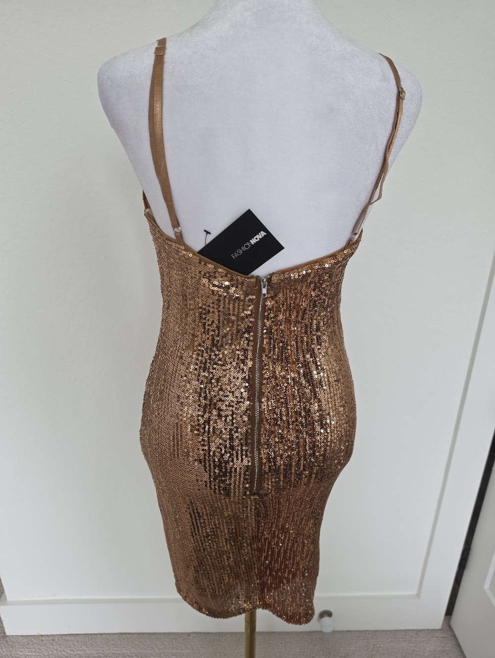 Fashion Nova Livin’ For The Weekend Sequin Dress Copper M ✨ Birthday Baddie - Picture 5 of 12